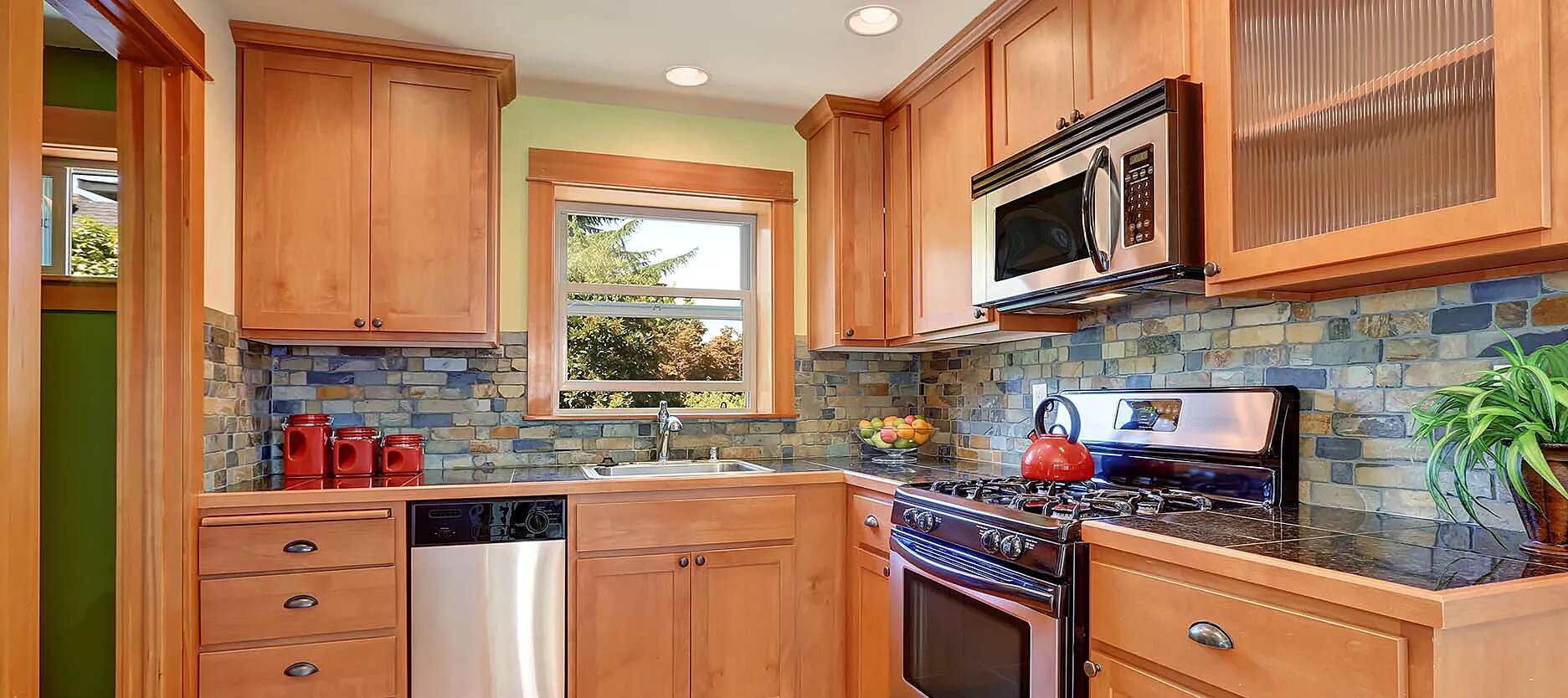 11 Stylish Kitchen Colour Combinations You'll Love