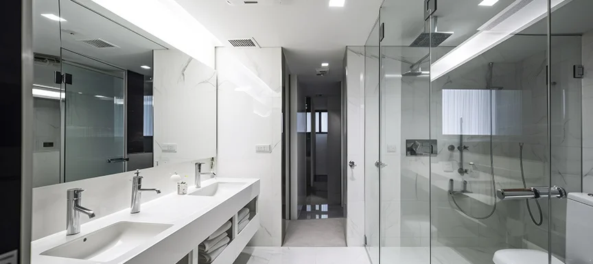 Key factors to consider when lighting small bathrooms