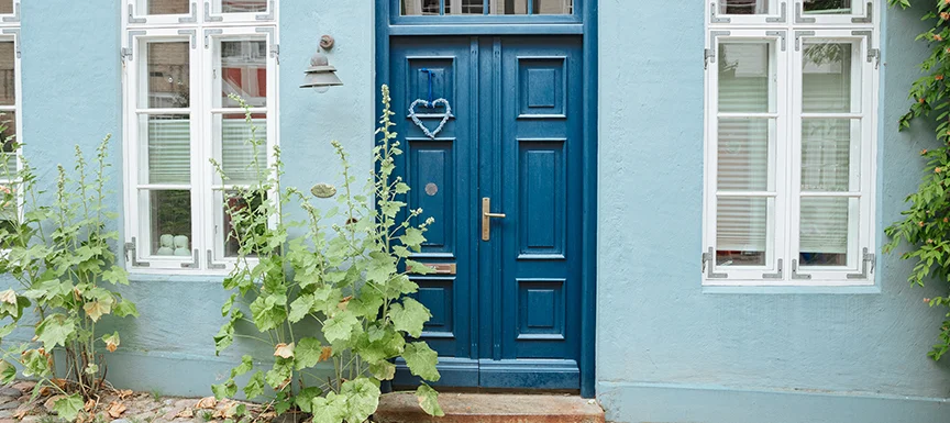 Warm and Welcoming Blue Door Colours