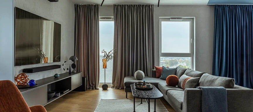 Bold Blue and Grey Curtain Ideas for Drawing Room Elegance