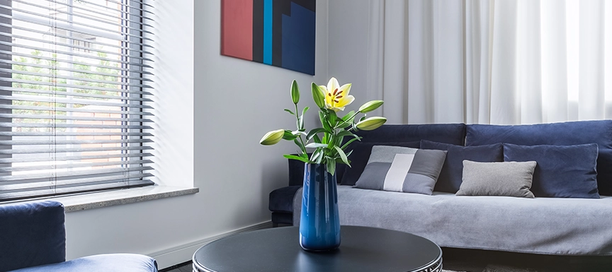How can Home Decor Small Items Make a Big Impact in Tiny Rooms?