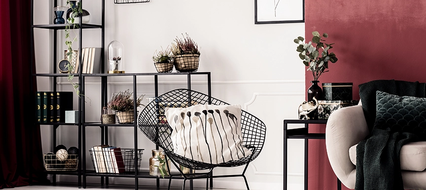 How To Use Maroon In Small Spaces 