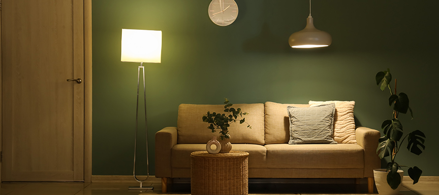 What Backdrop Colours Highlight Mehendi Designs Best?