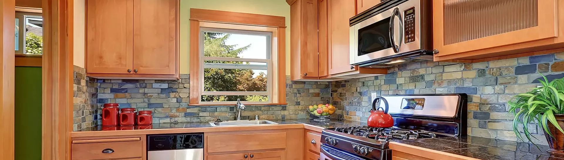 11 Stylish Colour Combinations for Your Kitchen