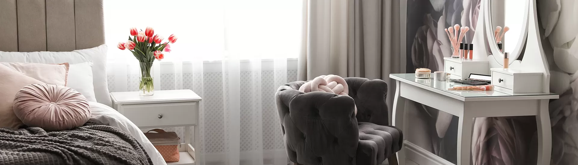 Stylish Bedroom Dressing Table Paint and Design Ideas