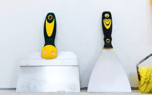 10 Stylish Wall Putty Designs for Home 