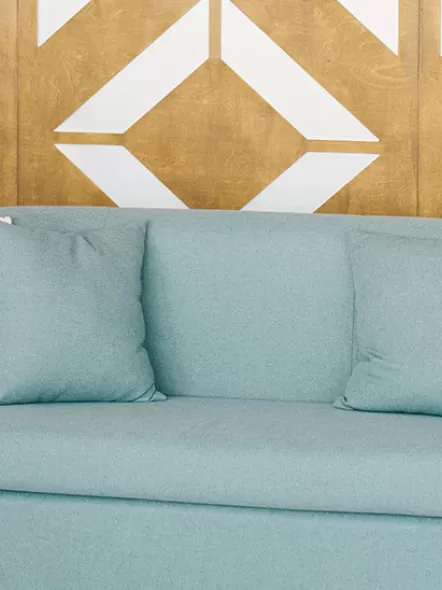 Designing a Geometric Accent Wall: A Step-by-Step Guide with Tips and Tricks 
