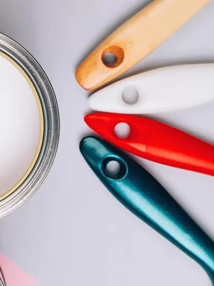 Coat Paint: Enhancing Your Space with Striking Colour  