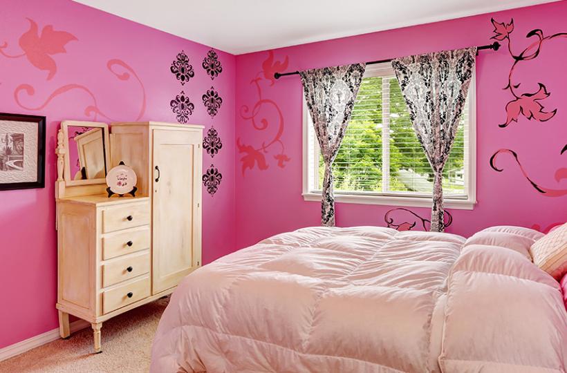 Pink two colour combination for bedroom walls