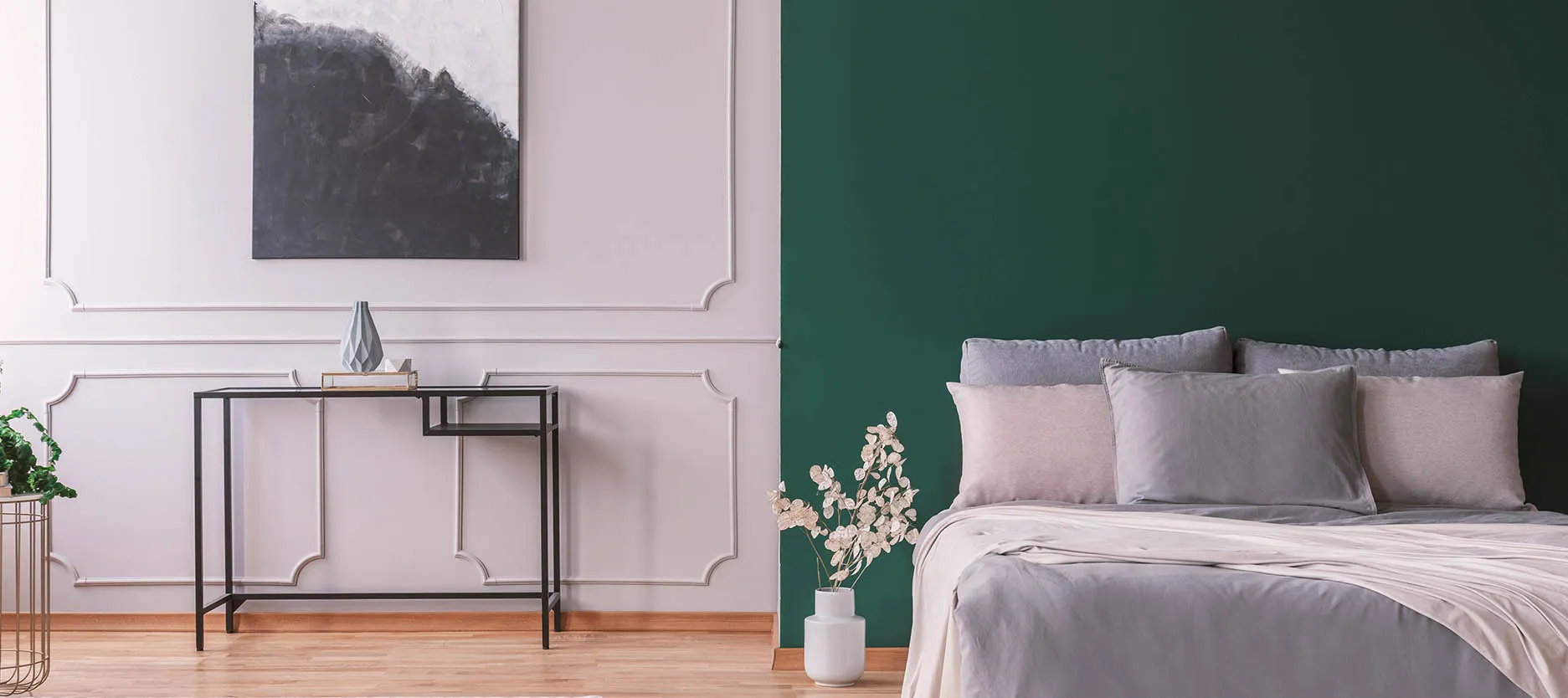 Bottle green and ash grey two colour combination for bedroom walls